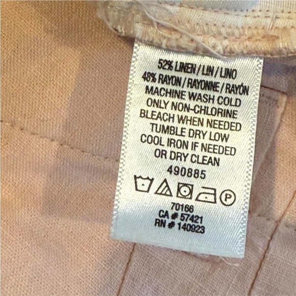 NWT Loft Pink linen blend Shorts. 2 - Picture 6 of 6